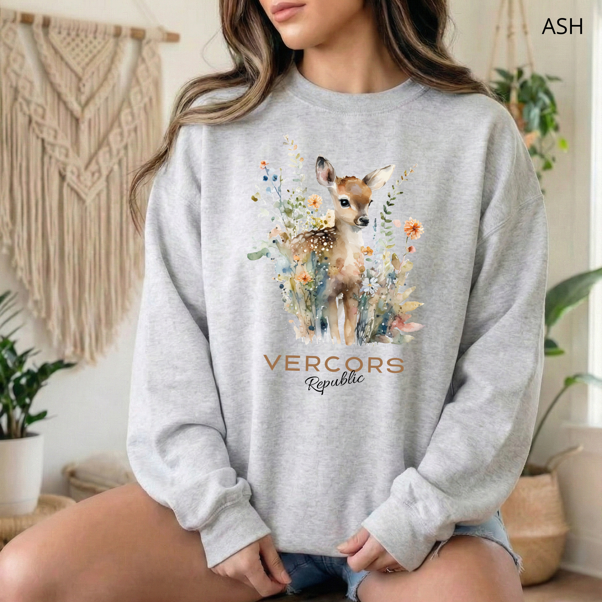 Sweat Unisexe à Col Rond - Bambi Entouré de Fleurs
