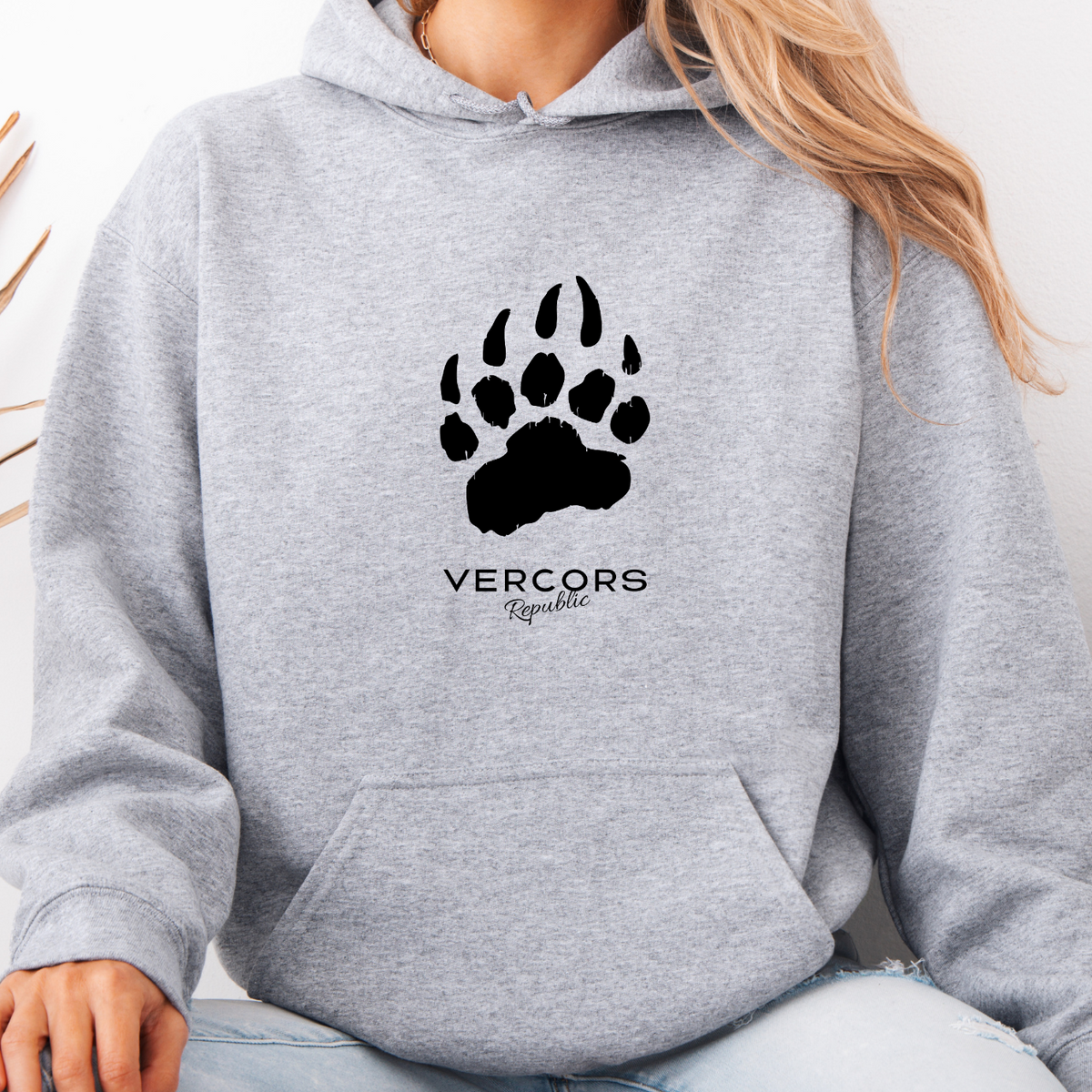 Sweat à Capuche - Griffes d'Ours Noires - Moyen